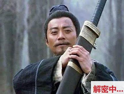 美容院看板娘 爆甜蜜靠近露脸 换上制服氛围感氛围感那玩意带嘴巴帮忙收下小礼物 主动亲密后的痕迹 真实有戏剧感的